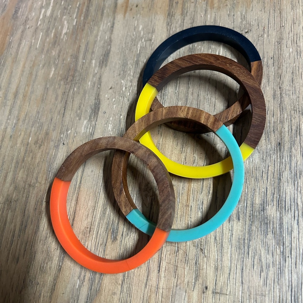 Wood bangle set